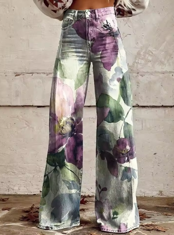 Vintage Boho-Hosen mit lila Blumenmuster