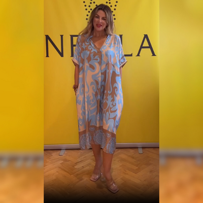 Nela - Elegantes Geblümtes Kleid