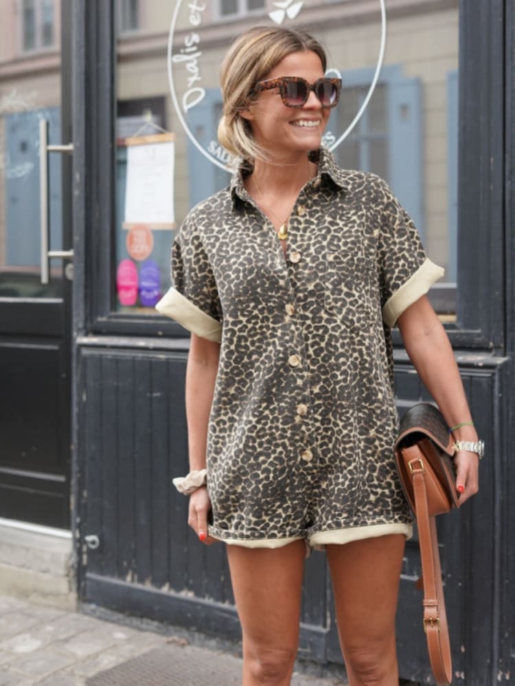 Lisa - Kurzer Sommer-Jumpsuit mit Leopardenmuster