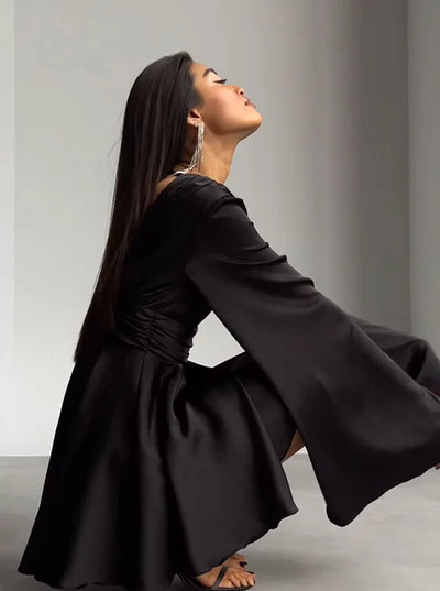 Bernstein - Satin Kleid mit lockeren Ärmeln