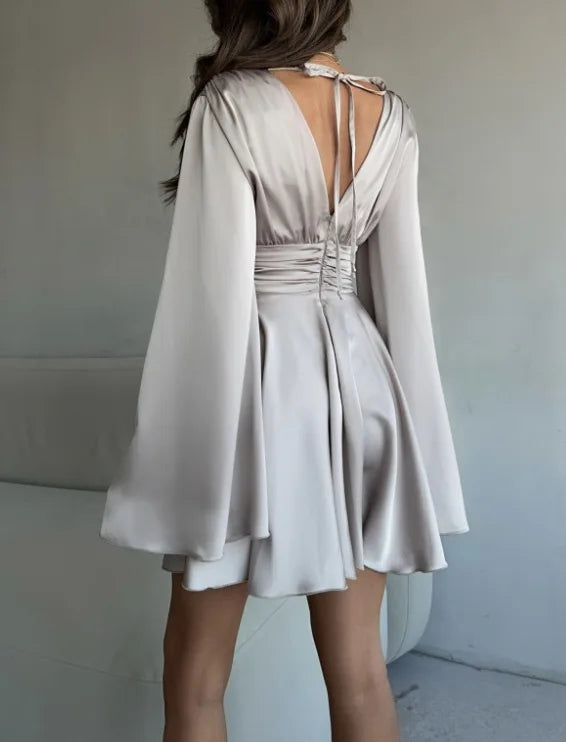 Bernstein - Satin Kleid mit lockeren Ärmeln