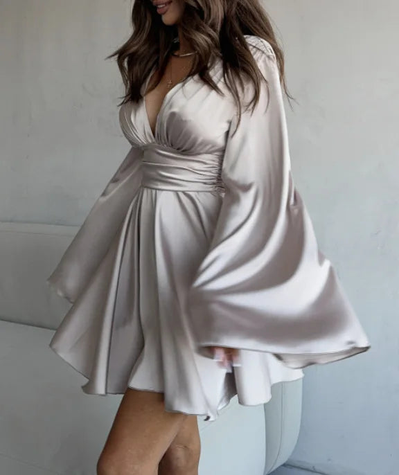 Bernstein - Satin Kleid mit lockeren Ärmeln