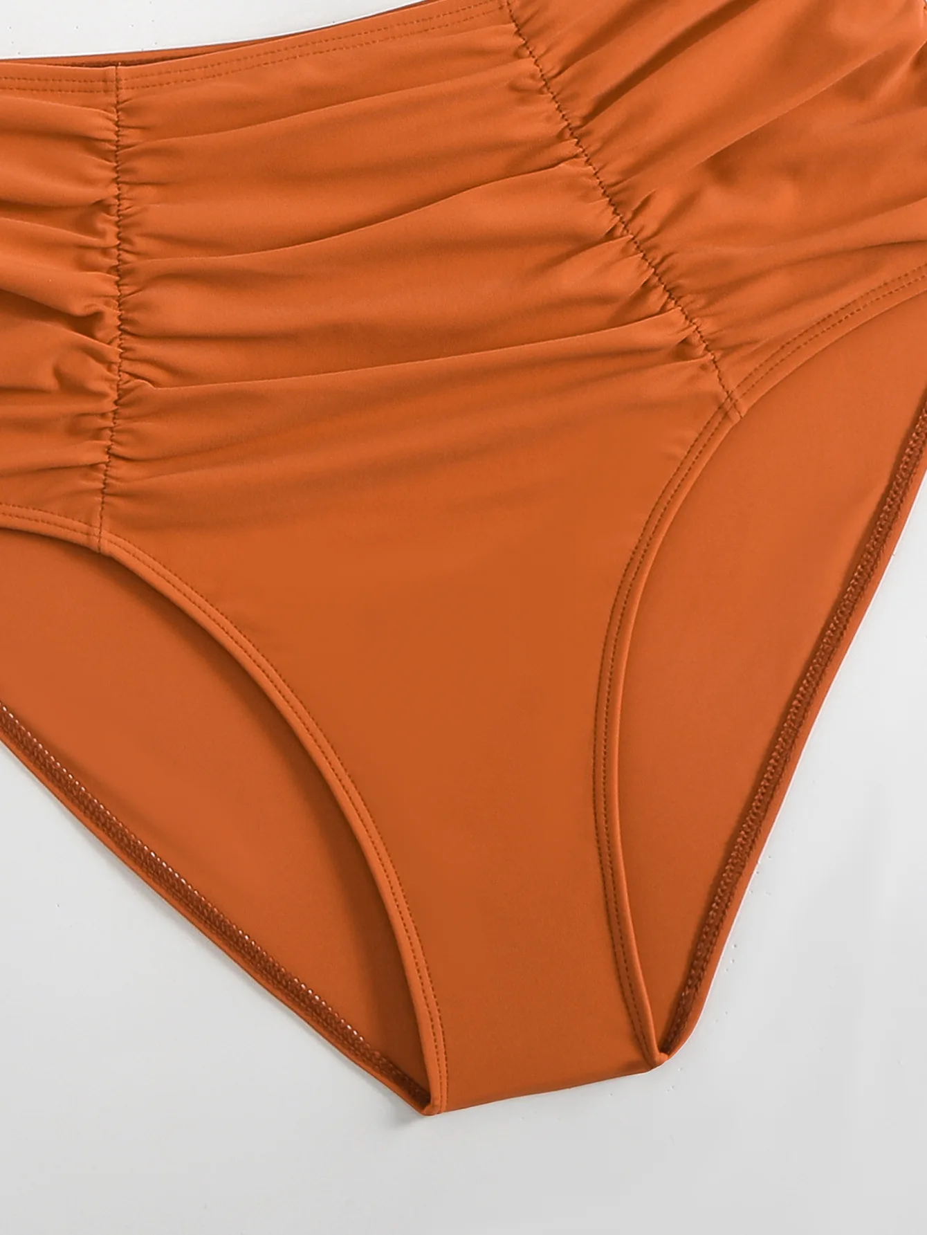 Else - Zeitloser Badeanzug mit hoher Taille