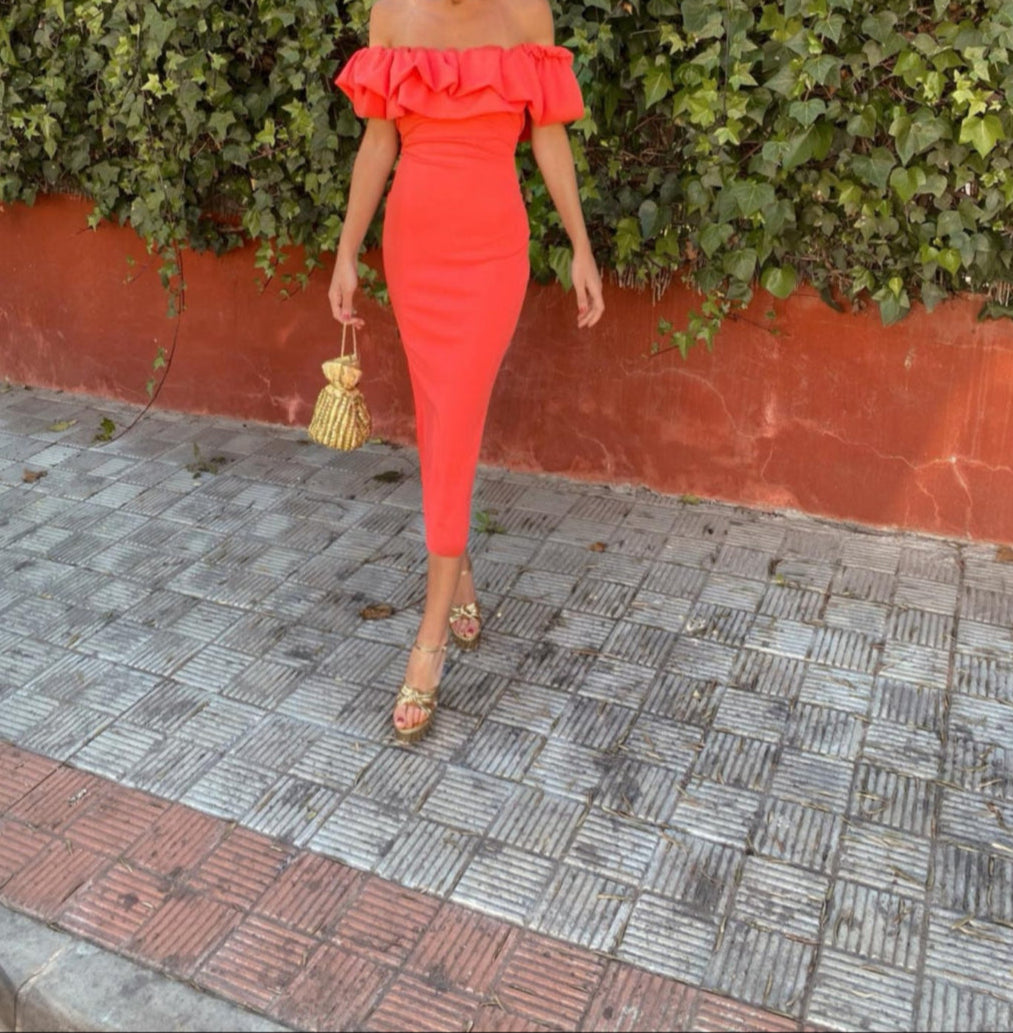 Lory - Schulterfreites Rüschenkleid